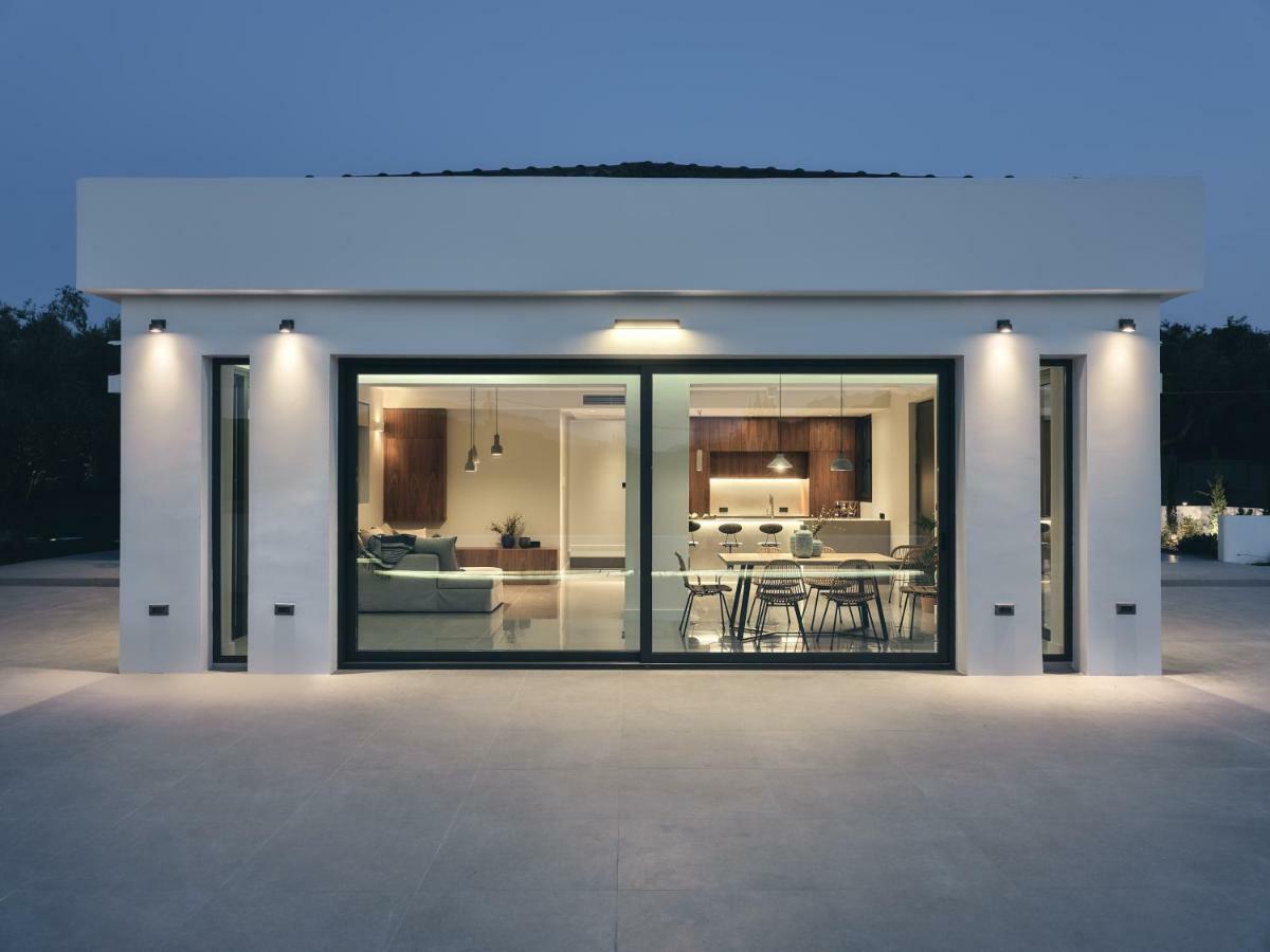 Drallos Luxury Villa Alykanas  Exteriör bild